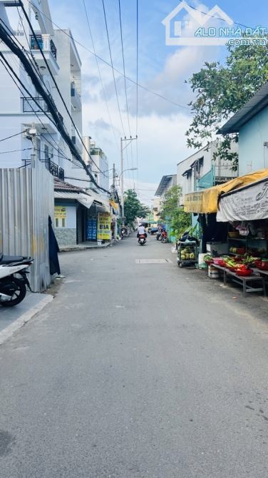 Bán nhà MT hẻm Huỳnh Tấn Phát, Nhà Bè, 6x14m, Oto đỗ cửa, Nhỉnh 9 tỷ - 1