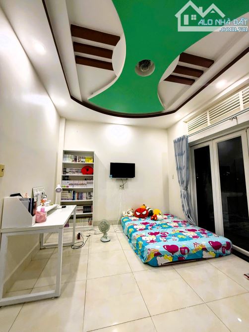 cho thuê nhà 93m2 hẻm xe hơi đường số 9 phường Linh Tây 4 phòng ngủ gần chợ - 1