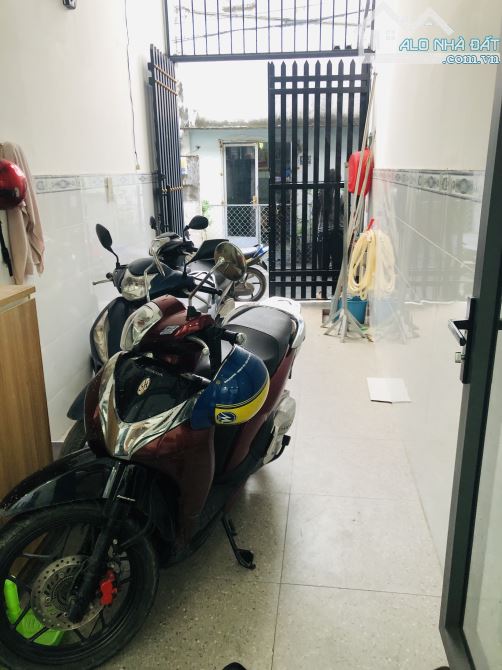 Nợ Bank Cần Bán Gấp Căn C4 114m2 hẻm thông xe tải, cách Cầu vượt Gò dưa chỉ 300m - 1
