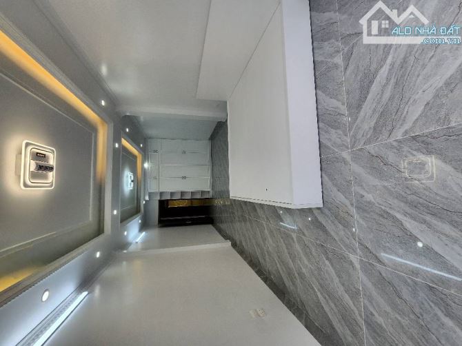 BÁN NHÀ NGUYỄN VĂN LINH – PHÚC ĐỒNG – 5 TẦNG – 30M² – 5,6 TỶ – FULL NỘI THẤT – Ở NGAY - 1