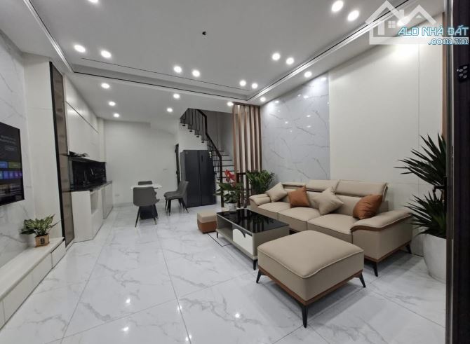 KHÔNG GIAN SỐNG MƠ ƯỚC - Trương Định - 10m ra OTO tránh - 45m2 x 5T, giá 7 tỷ có TL - 1
