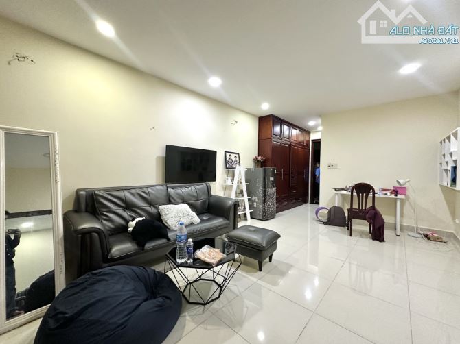 Bán Biệt thự Phú Nhuận - 175m2 - ngang 7.9m - 1 đời chủ - 12