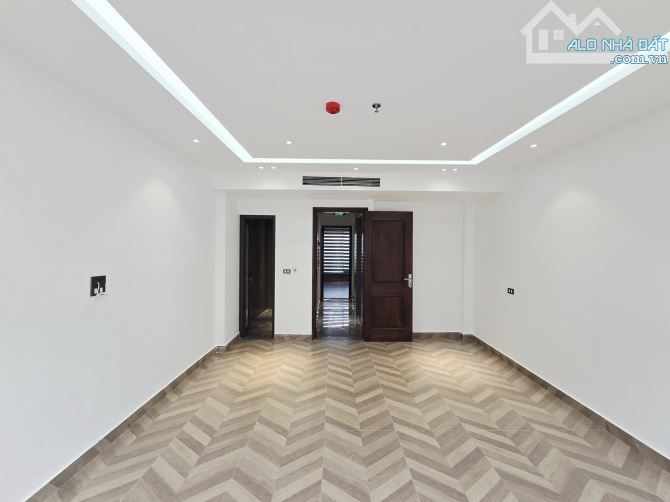 Siêu phẩm nhà 65m2 x 7 tầng xây mới Hoàng Quốc Việt, Nghĩa Tân, ngõ thông ô tô, vỉa hè. - 14