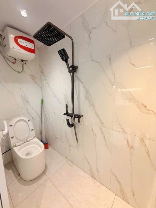 Bán  gấp T3 Tập Tập thể Thuốc lá Thăng long Nguyễn Trãi , Thanh Xuân.60m2  -2 PN . 2,35 tỷ - 2