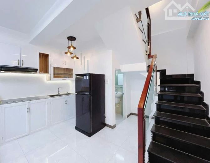🏠 NHÀ MỚI VÀO Ở NGAY - HÀNG XÓM PHÚ MỸ HƯNG - P. TÂN PHÚ,  2 TẦNG - 30M2 - 3 TỶ - SHR - 2