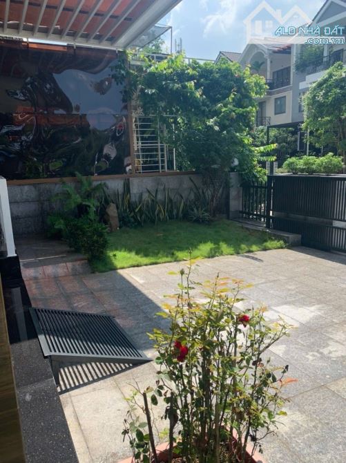 BIỆT THỰ NHÀ VƯỜN ĐẲNG CẤP NHẤT KHU JAMONA - 190M2 - NGANG 8.5m - 4 TẦNG - 18 Tỷ TL - 2
