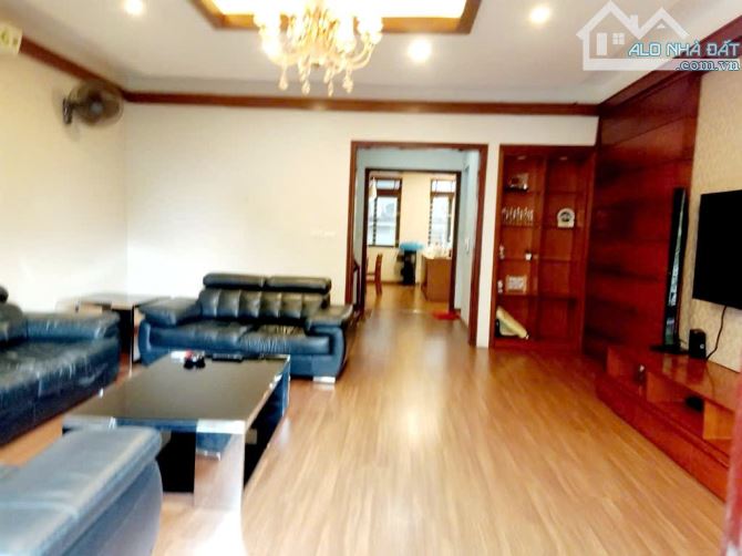 🚀CỰC HIẾM! BÁN NHÀ LIỀN KỀ VIỆT HƯNG - LONG BIÊN - 96M2 - 5 TẦNG - CẠNH BIG C - 29.5 TỶ - 2