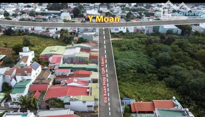 BÁN LÔ ĐẤT MẶT TIỀN ĐỖ XUÂN HỢP, VỊ TRÍ ĐẦU ĐƯỜNG GẦN YMOAN, 5x30m, HƯỚNG NAM, zá 4,3 tỷ. - 2