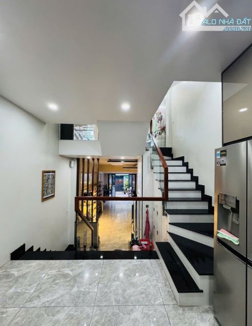 Bán nhà ngay bến xe miền tây 4 tầng 80m2 đường 6m nhựa chỉ nhỉnh 7 tỷ - 2
