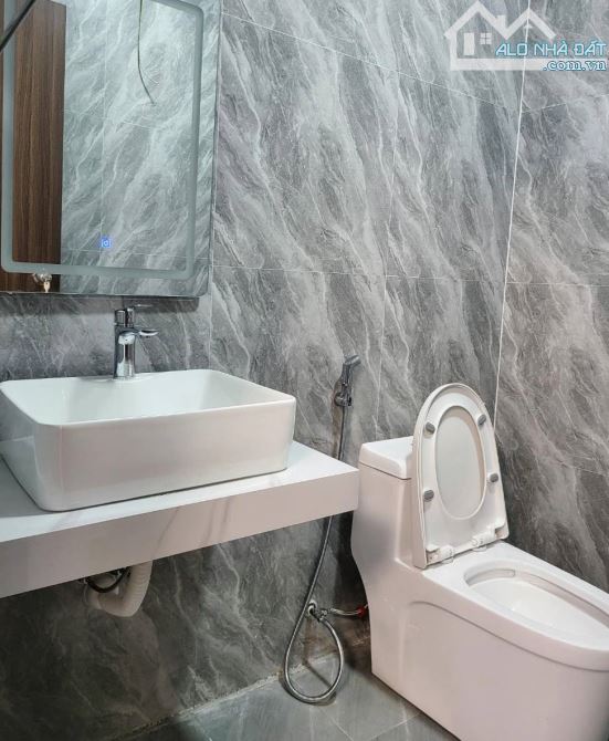 Nhà mới Ngọc Trì - Thạch bàn - Lô góc - thoáng sáng - 34m2 - 5.8 Tỷ - 2