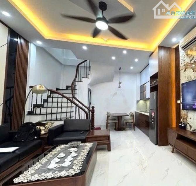BÁN GẤP, NHÀ DI TRẠCH, 34M2X5T, Ô TÔ ĐỖ CỬA, NGÕ NÔNG, GẦN PHỐ, ĐÔ THỊ, CHỈ 4,3 TỶ - 2