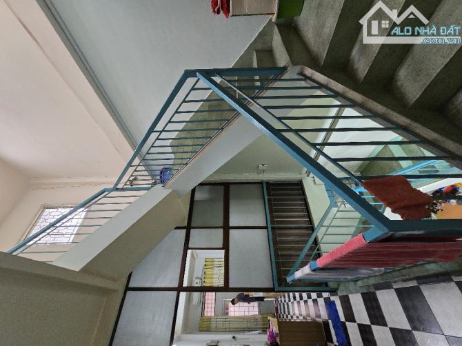 BÁN NHÀ SÁT MẶT TIỀN ĐỘI CUNG 3TẦNG 75M2 NỞ HẬU HẺM 4M THÔNG CHỦ 1 ĐỜI CHỈ 7.X TỶ - 2