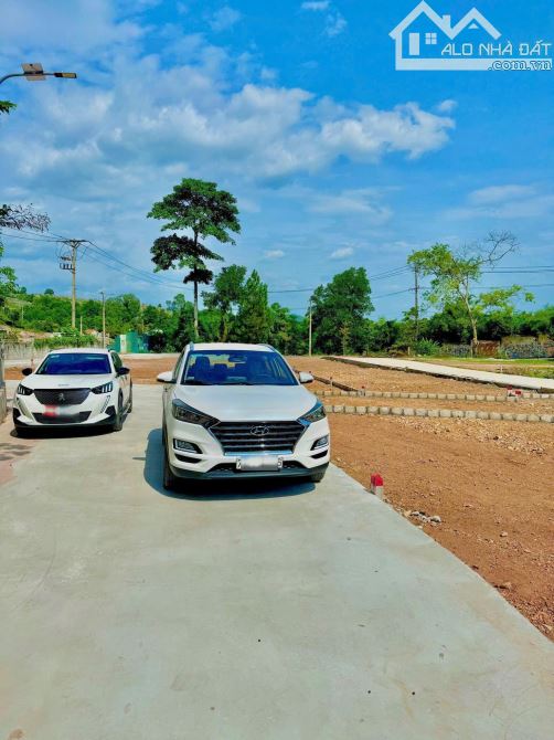 Đất nền kiệt ô tô tránh nhau Huyền Trân công chúa cạnh làng hành hương giá 1 tỷ 180 - 2