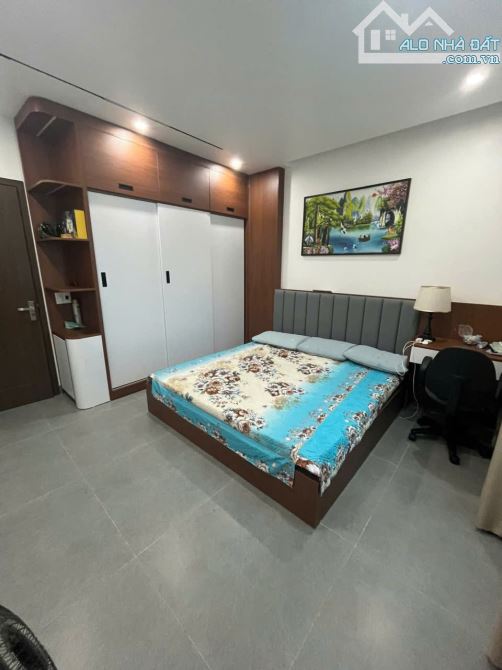 CHÍNH CHỦ CẦN BÁN NHÀ 3 TẦNG ĐÔC LẬP  ,DÂN XÂY CHĂC CHẮN   TẠI CAM LỘ – HỒNG BÀNG - 2