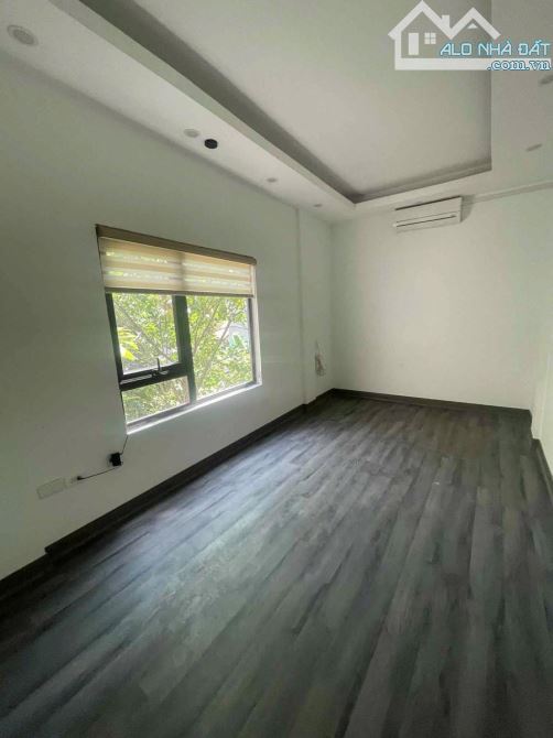 Siêu hiếm bán gấp Nhà Định Công Thượng 30m2 4 tầng gần phố chỉ 4.9 tỷ - 2