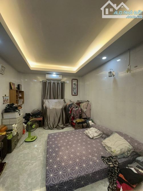 Nhà Đẹp 3 Tầng, Lê Thị Bạch Cát Quận 11, Hẻm 3M, 3PN-3WC, Ko QH,  Nhà Mới ở ngay, Nhỉnh 4 - 2