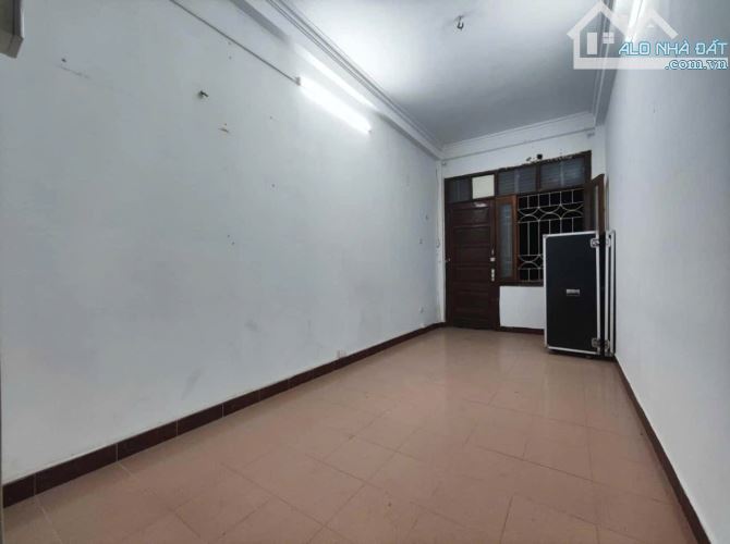 CHÍNH CHỦ CHO THUÊ NHÀ NGUYÊN CĂN PHỐ KIM MÃ – NGÕ Ô TÔ TRÁNH – CÁCH PHỐ CHỈ 20M - 2