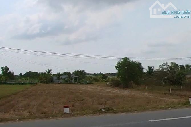 TP Gò Công, SHR,dất MT gần cầu Mỹ Lợi, 550 triệu/100m2 - 2