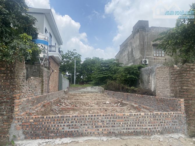 Nguyễn Văn Linh - Long Biên, SĐCC, 92m, mt5.8m, giá 13.5 tỷ, ô tô tránh - 2