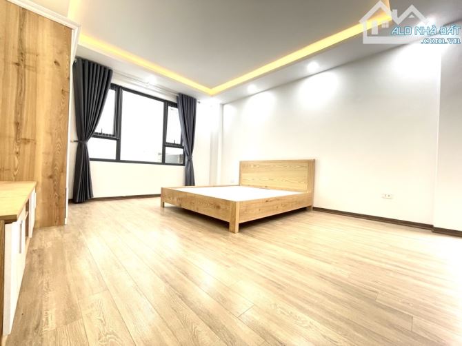 SIÊU PHẨM NHÀ PHỐ THÁI THỊNH – ĐỐNG ĐA – 5 TẦNG – MẶT TIỀN 4,3M – GIÁ 9,1 TỶ - 2