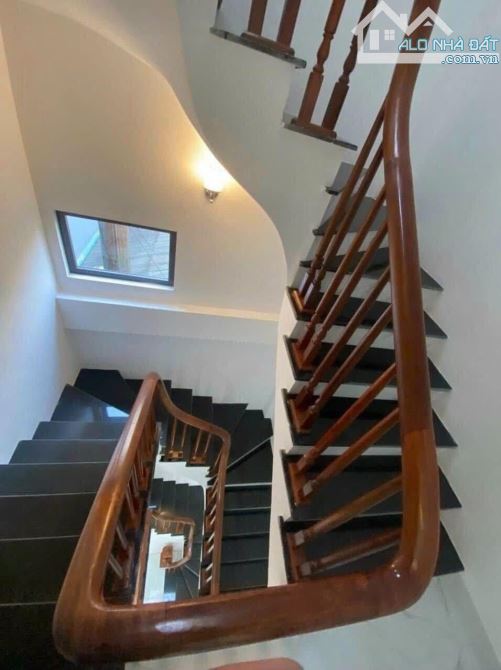 NHÀ 5 TẦNG, GẦN TRƯỜNG CHUYÊN NGUYỄN HUỆ - HÀ ĐÔNG, ĐT 30M2, MT 3.4M, GIÁ 6.7 TỶ - 2
