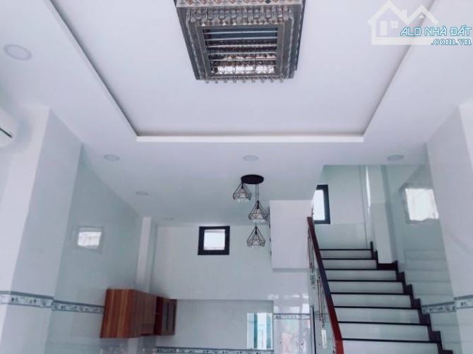 Bán nhà 3 tầng BTCT ngay Lotte trung tâm Q7 mới tinh. Chỉ hơn 3,x tỷ - 2