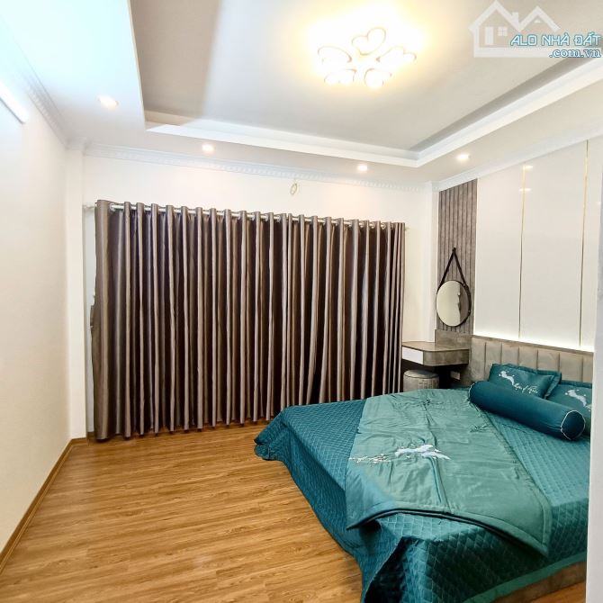 BÁN NHÀ THỊNH QUANG ĐỐNG ĐA 35m 4T Mt 3.6m GIÁ 5.7 TỶ NGÕ THÔNG KINH DOANH - 2