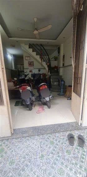 Bán nhà 1 sẹc hẻm xe hơi Tân Bình - Gần mặt tiền Phan Huy Ích - 2 tầng 4x10 - 4,6 tỷ - 2