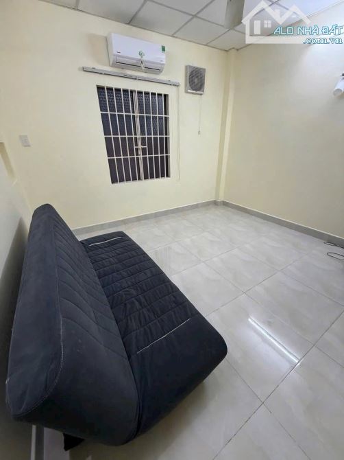 Bán nhà 3 tầng mặt tiền đường Trần Quý Cáp - 4x15m - giá nhỉnh 10 tỷ thương lượng - 2