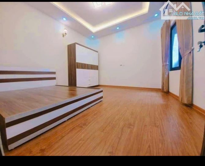 CHO THUÊ NHÀ NGUYÊN CĂN NGÕ 609 VŨ TÔNG PHAN:35M,4 TẦNG,3 NGỦ,MỚI ĐẸP ĐỦ ĐỒ - 2