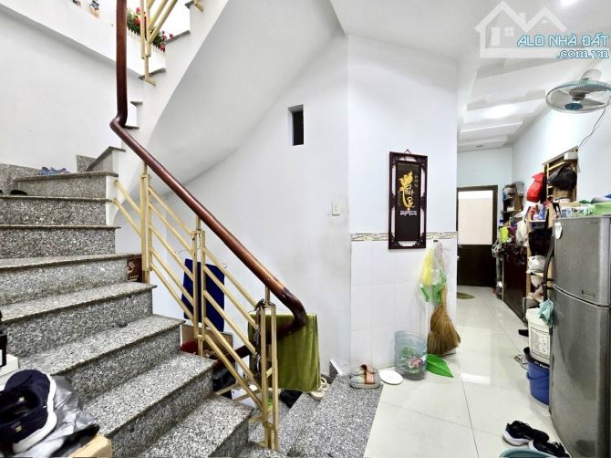 NHÀ 4 TẦNG, HXH – NGUYỄN TRÃI – TRUNG TÂM Q.1, GIÁ 18,2 TỶ - 2