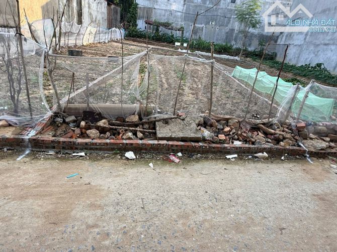 Bán lô đất thô cử P Nam Sơn dt 68.9m2 mt 4.2m hướng ĐB giá bán 2.2 tỷ - 2