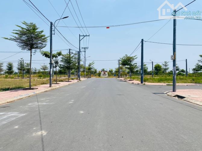 Đất nền mặt tiền quốc lộ 50, chủ kẹt cứng bán nhanh 700tr trả lãi ngân hàng - 2