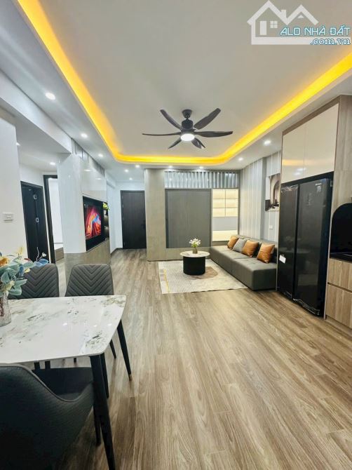 MẶT PHỐ LỤA LÀ GẤM VÓC PHÙNG KHẮC KHOAN_PHỐ CỔ HAI BÀ_MẶT TIỀN RỘNG - 2