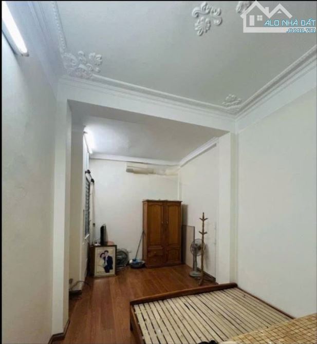 Cho Thuê nhà ngõ Đường Láng, Đống Đa, 40m x 4tầng, 4 ngủ, 3 vs, Giá 15 triệu - 2
