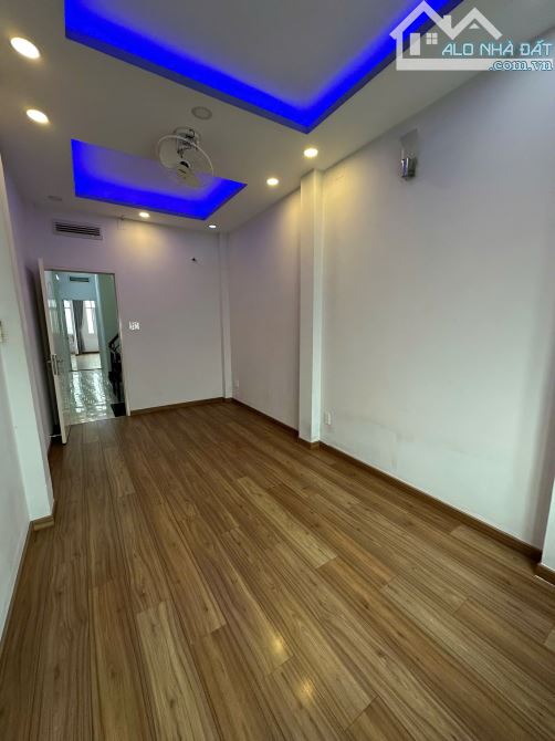 BÁN NHÀ 5PN – 2 MẶT TIỀN – NGUYỄN BIỂU Q5 -46,4m2 - GIÁ 9TỶ800 thương lượng - 2