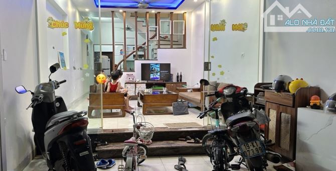 BÁN NHÀ 2 TẦNG ẤP SÁP MAI, VÕNG LA. ĐƯỜNG THÔNG, OTO TRÁNH, KINH DOANH. - 2