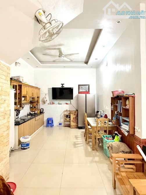 Lô Góc Giảng Võ, 30m Ra Phố, Ô Tô Đỗ Cửa, Ngõ Thông Kinh Doanh 40m2*4T MT 5m Chào 13 Tỷ - 2