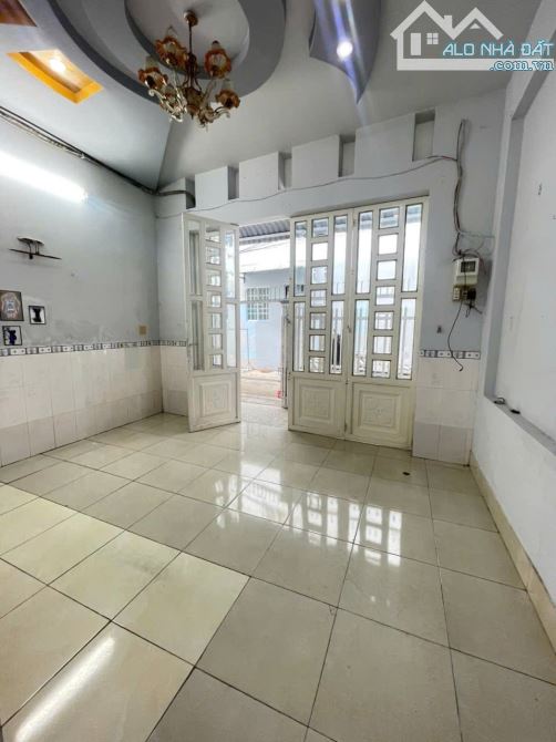 Dính nợ ! Cần bán gấp căn nhà ở Đ. Nguyễn Thị Sáu , TTT , Hóc Môn 88m2 SHR giá 910 triệu - 2