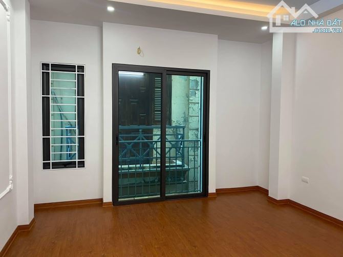 NGHĨA ĐÔ – PHÂN LÔ VIP – OTO TRÁNH – VỈA HÈ – 5 TẦNG ĐẸP – KHU VỰC SĂN LÙNG NHẤT CẦU GIẤY - 2