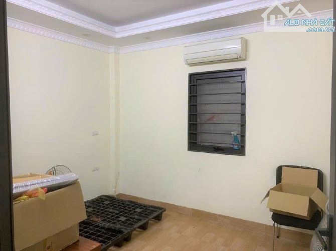 Bán nhà như mới 5 tầng Lĩnh Nam 43m2, 6.x tỷ, gần mặt phố - 2