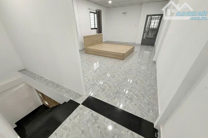 Bán nhà hẻm 3m, Nguyễn Xí, Bình Thạnh, 55 m² (4m x 14m), 2 phòng - Giá 4.4 tỷ TL - 2