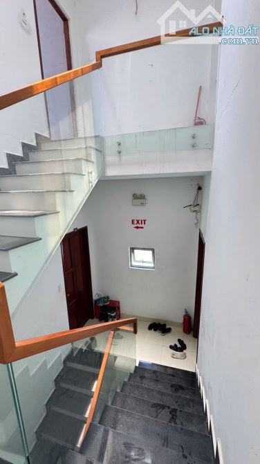 NHÀ 3.5 TẦNG MẶT PHỐ SƠN TRÀ GẦN CẦU RỒNG 80M2 GIÁ CHỈ 10 TỶ HƠN - 2