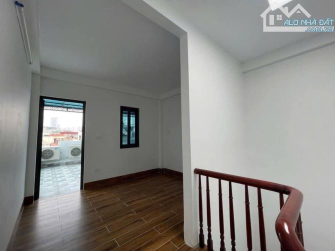 Bán nhà 5T, Văn Phú, gần ô tô , sổ đỏ chính chủ. Giá siêu tốt - 2