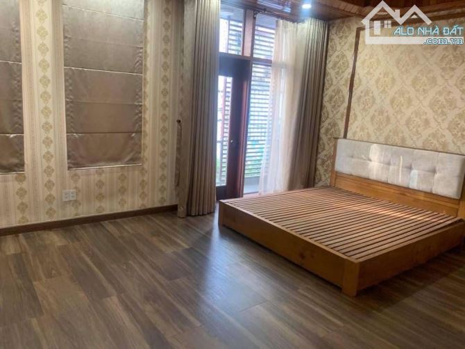 Bán biệt thự nam kì khởi nghĩa quận 3 khuôn đất đẹp ngang 7.5 dài 20 - 2