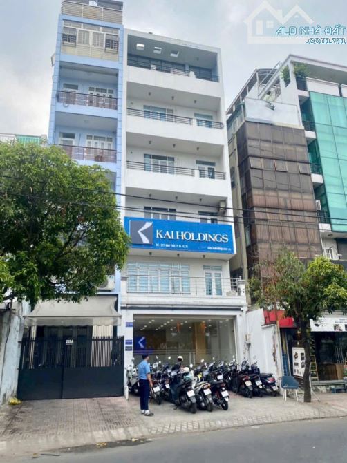 Bán nhà mặt tiền đường Trần Bình Trọng Phường 4 Quận 5 DT: 10mx25m. CN: 250m² giá: 97 tỷ - 2