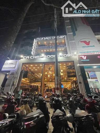 Cho Thuê Tòa Nhà 10x20m đường Nguyễn Thị Minh Khai quận 1 - 2