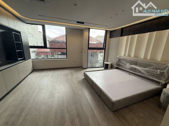 Nhà Ngọc Thụy 61X7T, TM, mặt tiền 5.6m, gara ô tô, Full nội thất, giá tốt 21.5 tỷ. - 2
