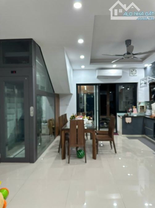 Cho thuê nhà ở Trịnh Văn Bô 110m2, 4 tầng, thang máy,oto đô tránh, full đồ - 2