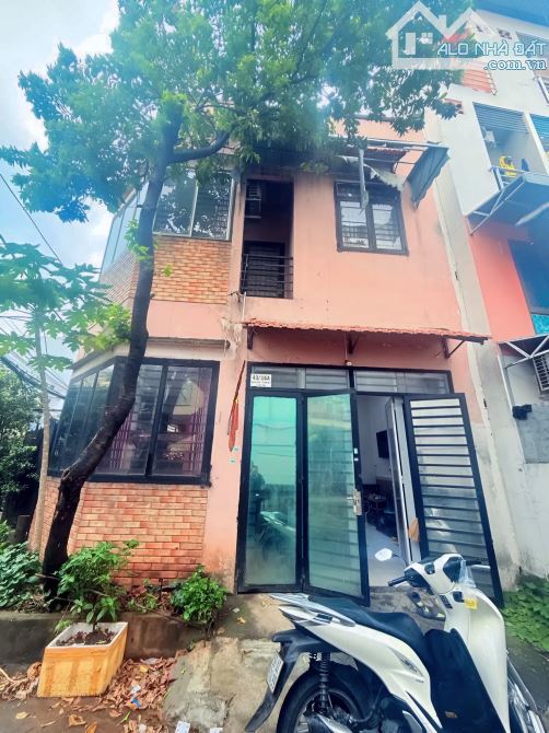 ĐỐI DIỆN AEON - GÓC 3 MẶT TIỀN - 2 TẦNG - 10❌10 - HẺM 6M THÔNG NHỈNH 9 - 2